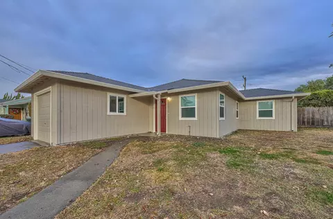 47 Prince Pl, Salinas, CA 93905 photo 1