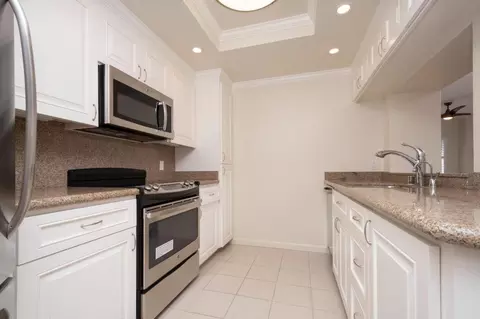 1 Baldwin Ave 222, San Mateo, CA 94401