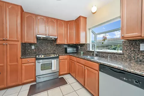 233 Oriole Ct, Hercules, CA 94547 photo 11