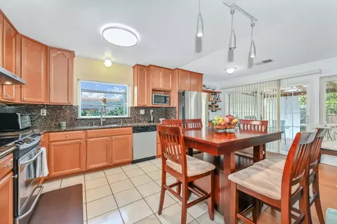 233 Oriole Ct, Hercules, CA 94547 photo 9
