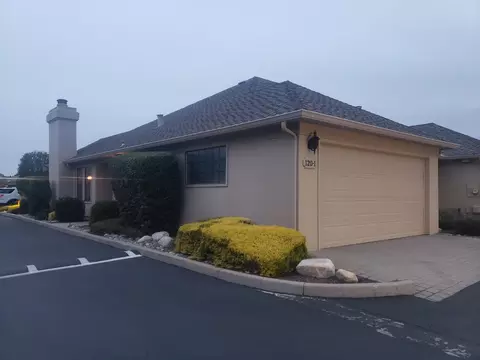 120 Nissen Rd 1, Salinas, CA 93901 photo 1
