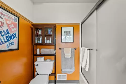 Bath - 195 Nehf Ln, Soquel, CA 95073 photo 4 of 4