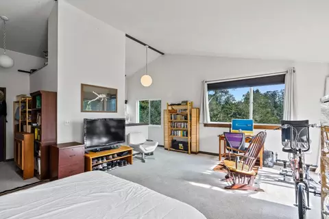 Bedroom - 195 Nehf Ln, Soquel, CA 95073 photo 5 of 5