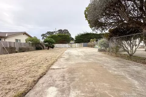 Exterior - 3200 Eucalyptus St, Marina, CA 93933 photo 3 of 9