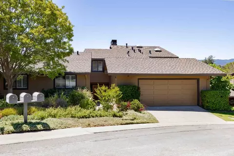 3 Oliver Ct, Menlo Park, CA 94025