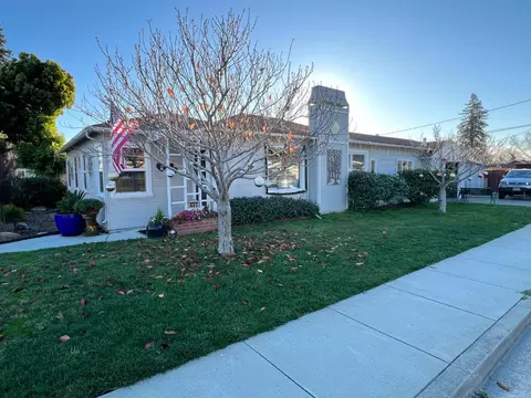 637 Trevethan Ave, Santa Cruz, CA 95065