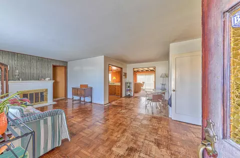 300 Sequoia St, Salinas, CA 93906 photo 4