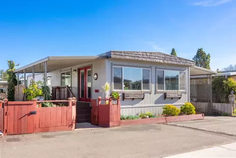 3710 Gross Rd 30, Santa Cruz, CA 95062