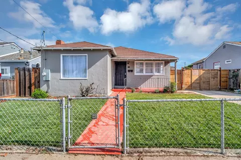 924 N 7th St, San Jose, CA 95112