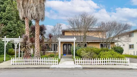 551 Grand Fir Ave 3, Sunnyvale, CA 94086
