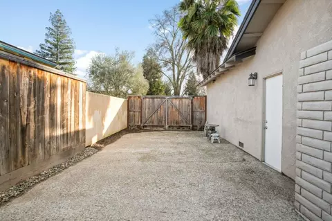 2425 Riedel Way, Modesto, CA 95355 photo 20