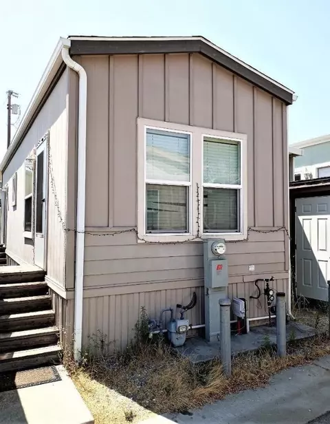 1730 Commercial Way #12, Santa Cruz, CA 95065