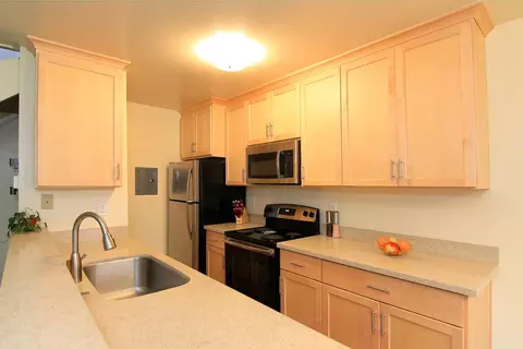 916 Ponselle Ln 3, Capitola, CA 95010 photo 5