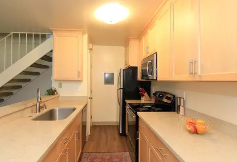 916 Ponselle Ln 3, Capitola, CA 95010 photo 7