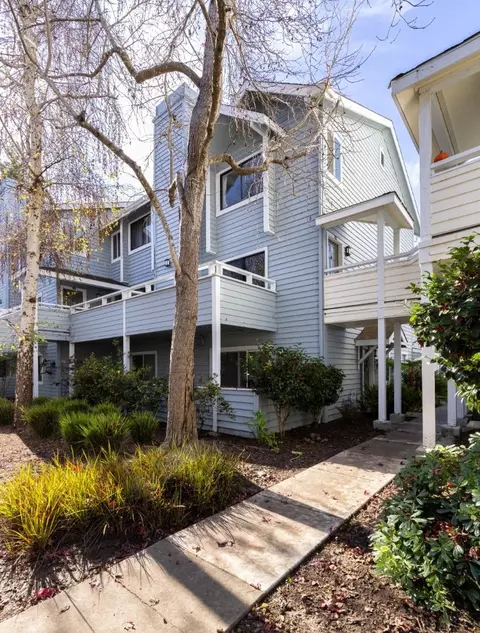 41 Grandview St 503, Santa Cruz, CA 95060