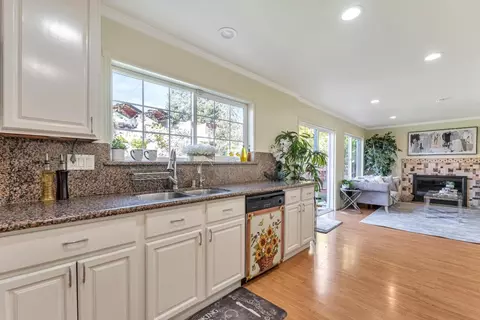 175 Violet Rd, Hercules, CA 94547 photo 4