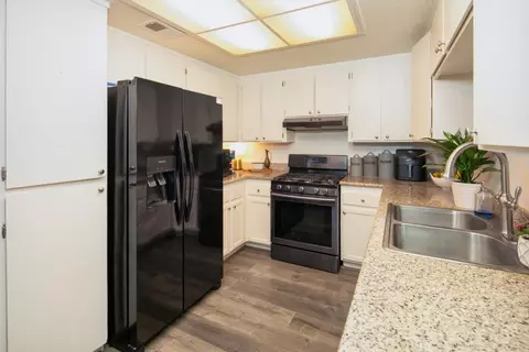 1871 Cherokee Dr 2, Salinas, CA 93906 photo 8