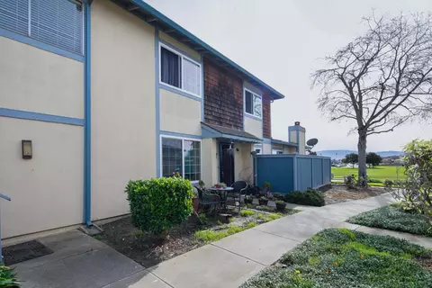 1871 Cherokee Dr 2, Salinas, CA 93906 photo 3