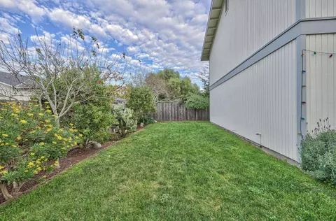 1091 Wanda Ave, Seaside, CA 93955 photo 6