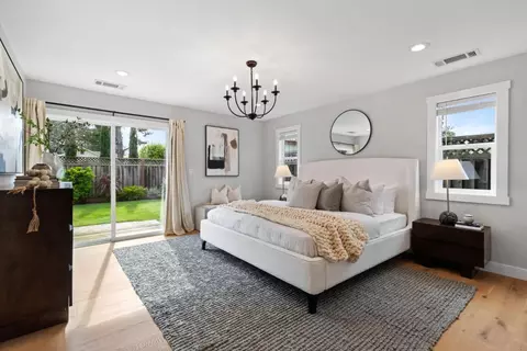 Bedroom - 1076 Fewtrell Dr, Campbell, CA 95008 photo 1 of 4