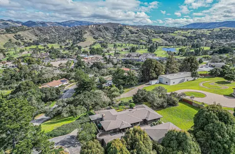 View/Area - 88 Corral De Tierra Ter, Salinas, CA 93908 photo 6 of 12