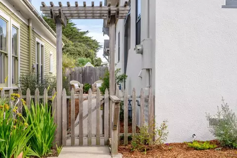 Exterior - 732 Pine Ave, Pacific Grove, CA 93950 photo 4 of 6