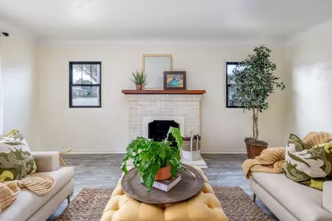 Living - 732 Pine Ave, Pacific Grove, CA 93950 photo 3 of 7
