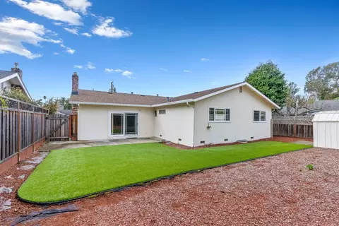 Exterior - 125 Buck Ct, Soquel, CA 95073 photo 4 of 9