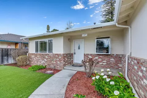Exterior - 125 Buck Ct, Soquel, CA 95073 photo 3 of 9