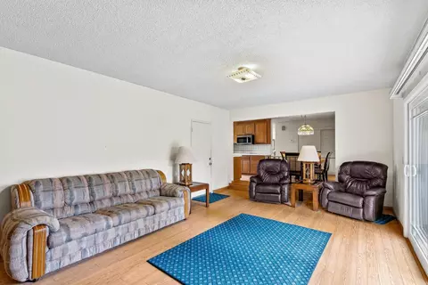 Living - 125 Buck Ct, Soquel, CA 95073 photo 4 of 5