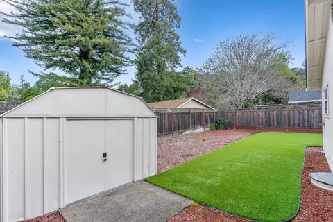 Exterior - 125 Buck Ct, Soquel, CA 95073 photo 7 of 9