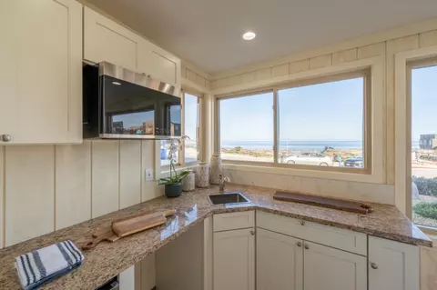 150 Tide Ave, Monterey, CA 93940 photo 14