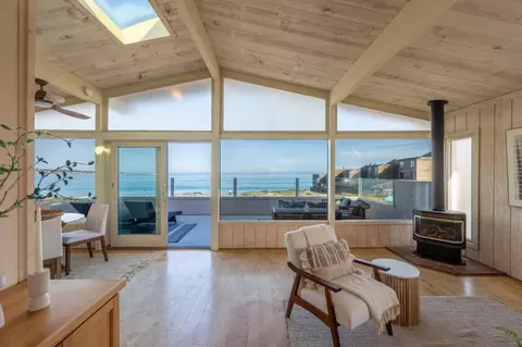 150 Tide Ave, Monterey, CA 93940 photo 2