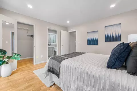 Bedroom - 182 Ada Ave B, Mountain View, CA 94043 photo 2 of 5