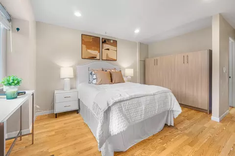 Bedroom - 182 Ada Ave B, Mountain View, CA 94043 photo 4 of 5