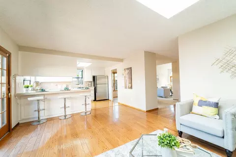 Living - 61 Sudbury Dr, Milpitas, CA 95035 photo 6 of 10