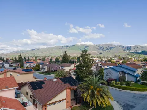 View/Area - 61 Sudbury Dr, Milpitas, CA 95035 photo 3 of 10