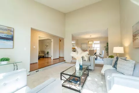 Living - 61 Sudbury Dr, Milpitas, CA 95035 photo 5 of 10