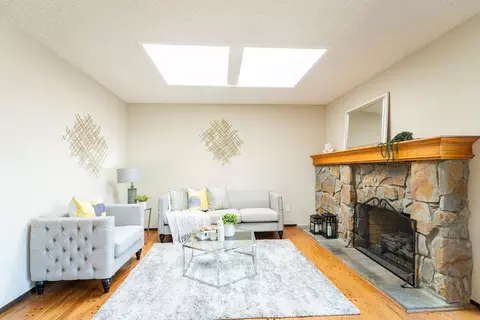 Living - 61 Sudbury Dr, Milpitas, CA 95035 photo 8 of 10