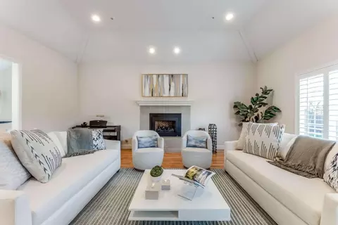 Living - 735 Sleeper Ave, Mountain View, CA 94040 photo 2 of 7