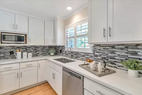 Kitchen - 789 Penitencia St, Milpitas, CA 95035 photo 4 of 6