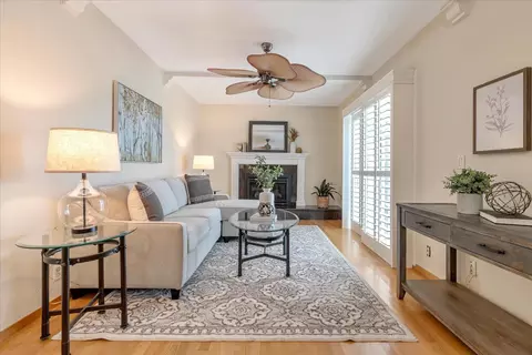 Living - 789 Penitencia St, Milpitas, CA 95035 photo 10 of 11