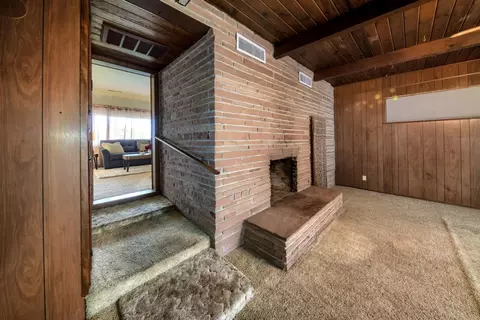 Living - 503 Chabot Ave, Modesto, CA 95354 photo 9 of 10