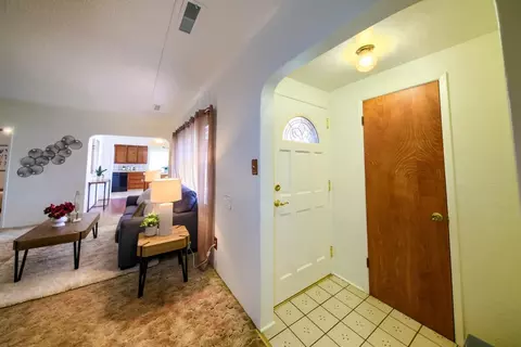 Entry Way - 503 Chabot Ave, Modesto, CA 95354 photo 1 of 1