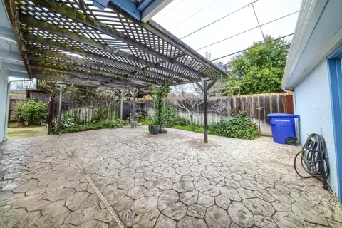 Exterior - 503 Chabot Ave, Modesto, CA 95354 photo 14 of 22