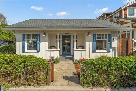 220 Cypress Ave, Santa Cruz, CA 95062