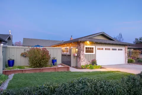 142 Molly Way, Santa Cruz, CA 95065