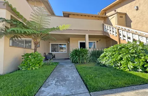 1055 Padre Dr 3, Salinas, CA 93901 photo 1