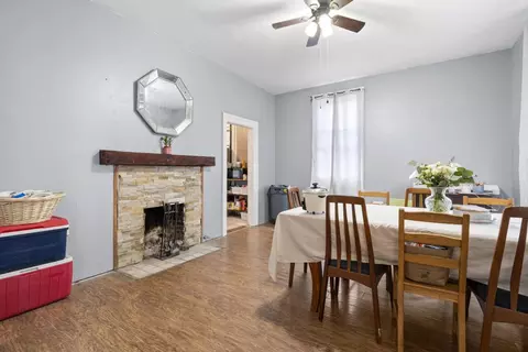 Living - 165 Martin St, Gilroy, CA 95020 photo 1 of 3