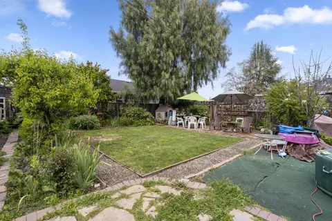 Exterior - 165 Martin St, Gilroy, CA 95020 photo 4 of 7